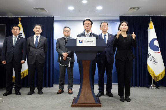 론스타 ISDS 13년 분쟁, 한국 정부 '완승'… 4000억원 배상책임 소멸