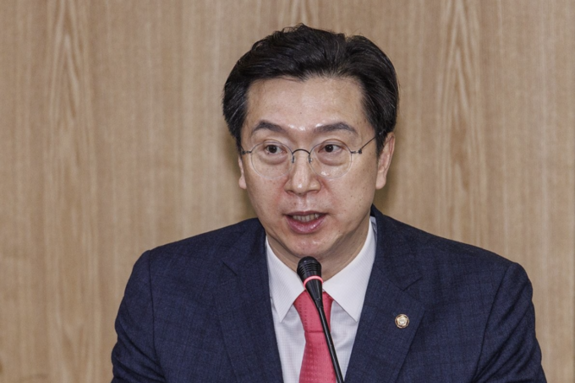 쿠팡, 입점업체 대상 '고금리 돈놀이' 논란… 최고 금리 18.9 달해