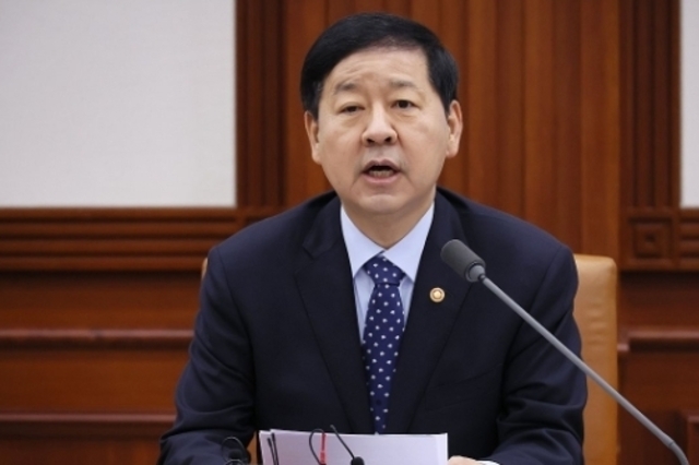 구윤철 부총리 "석유 최고가격제 2주 단위 운용…1800원대 지향"